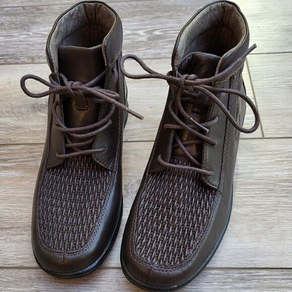 Women's Propet PEGGY Lace Up Boots BROWN 6 new without tags - Picture 6 of 8